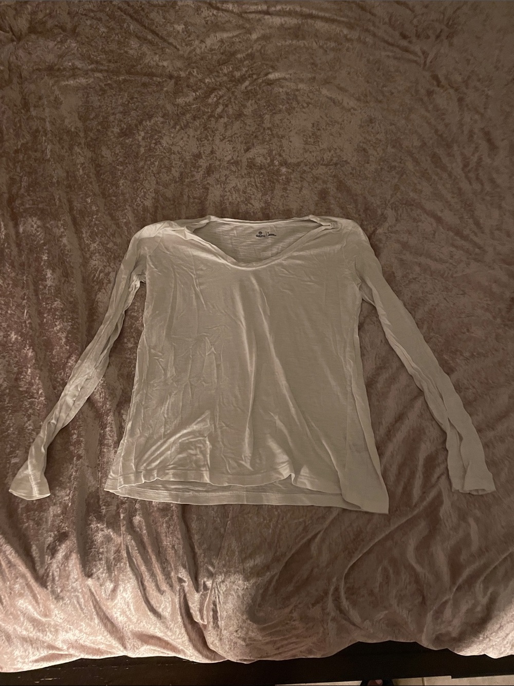 Susina Cream V-Neck Long Sleeve Tee